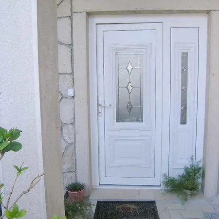 In Cres/insel 13668 Apartment