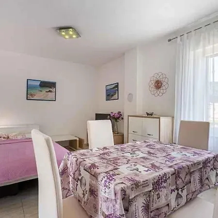 In Cres/insel 13668 Cres